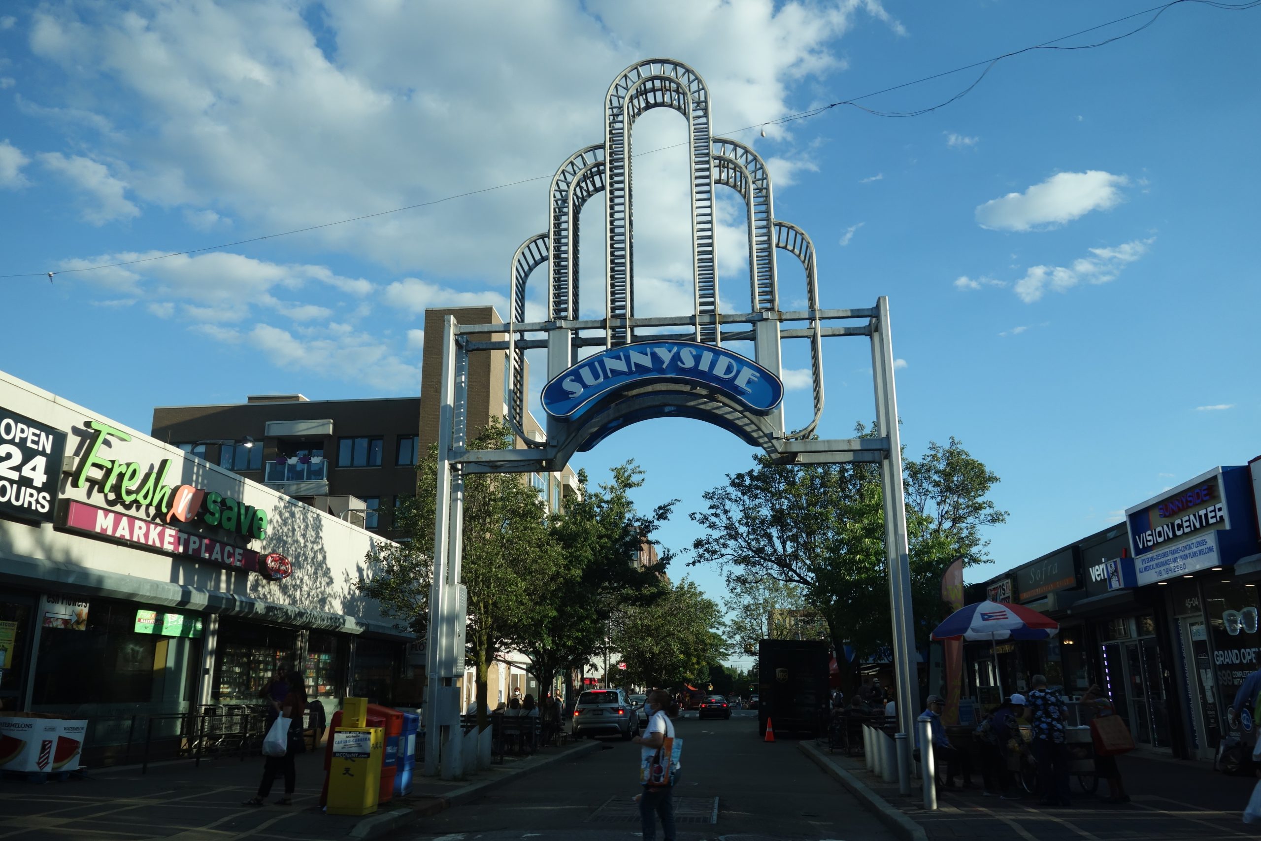 The Sunnyside arch over 46th Street at Queens Boulevard