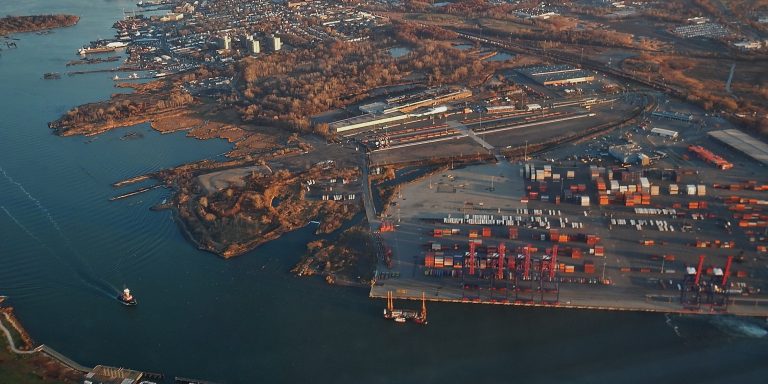 Aerial view of the Howland Hook container terminal on the Arthur Kill, Staten Island